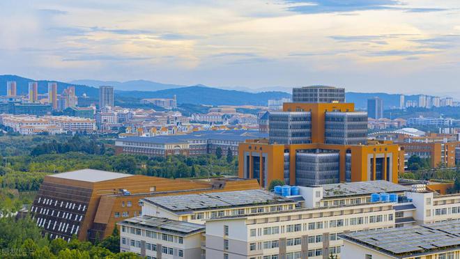 开元体育中国“双非”大学排名“大洗牌”深大无缘前10谁会是最强黑马(图2)