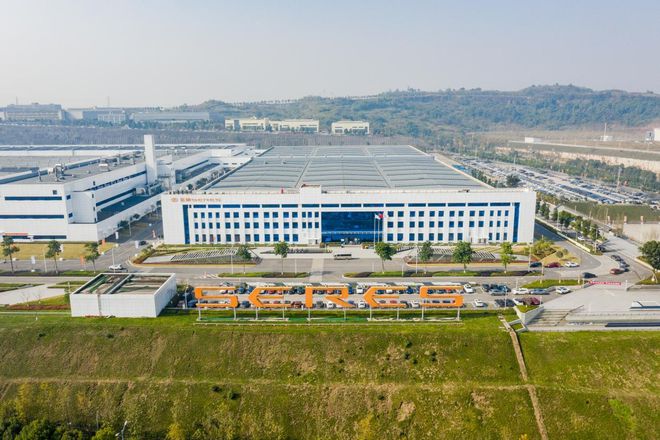 开元体育·(中国)官方网站高标准、高效率、高自动化AITO问界M5生产工厂探秘(图1)