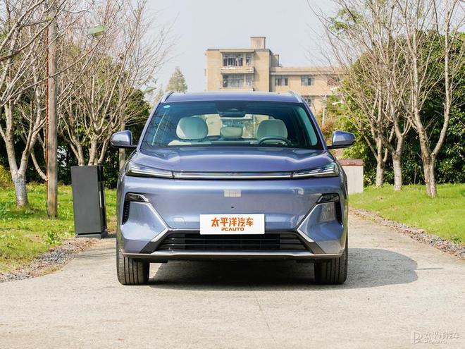 开元体育限时售998万起 吉利银河星舰7 EM-i上市 续航超1400km 锁定(图21)