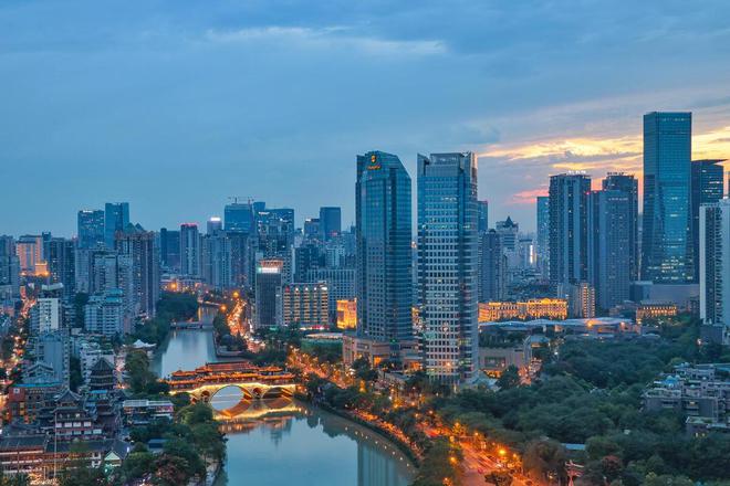 开元体育在哪里上大学好？不单是北上广深张雪峰力荐6个城市读研更好(图3)