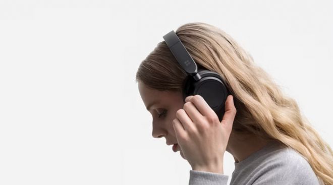 开元体育AirPods 和三星新耳机上这些小心思是耳机交互的「秘密武器」｜硬哲学(图13)