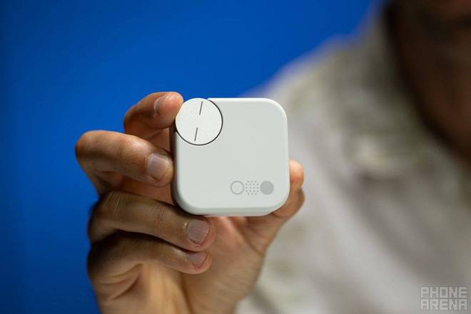 开元体育AirPods 和三星新耳机上这些小心思是耳机交互的「秘密武器」｜硬哲学(图14)